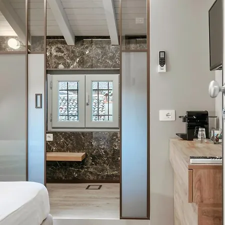 Host4U - Beautiful New Room 56 In Brescia City Center Piazzale Arnaldo Brescia