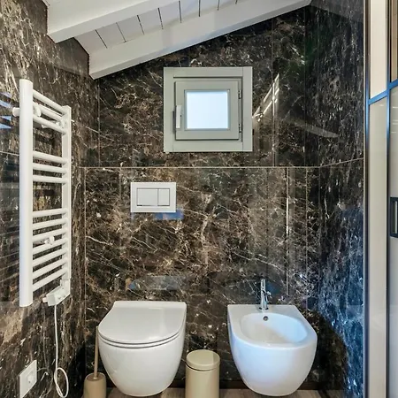 Host4U - Beautiful New Room 56 In Brescia City Center Piazzale Arnaldo Brescia