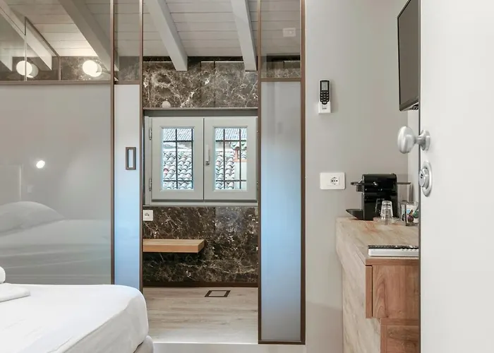 Host4u - Beautiful New 56 In Center Piazzale Arnaldo Brescia