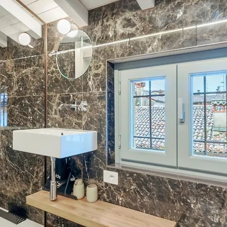 Apartman Host4u - Beautiful New 56 In Center Piazzale Arnaldo